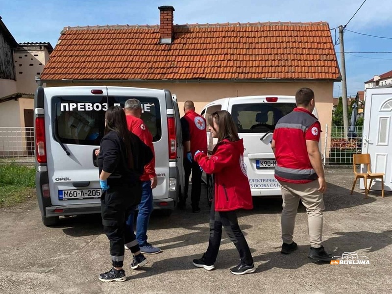 Crveni krst Bijeljina pred kolapsom: Grad duguje 125.000 KM, ugroženi Narodna kuhinja i pomoć starima