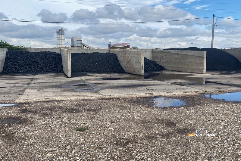 Bijeljinci se spremaju za zimu: Koliko koštaju drva, ugalj i pelet? (FOTO)