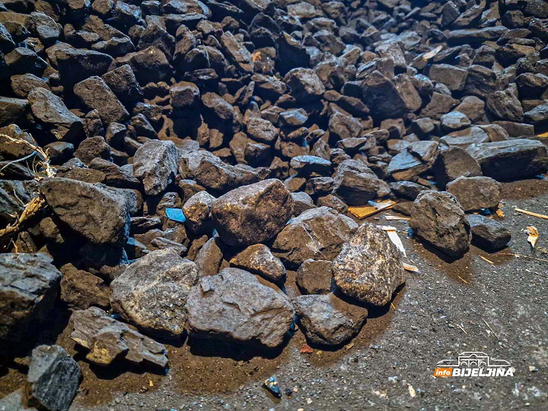 “Gradska toplana” Bijeljina: Izvinjavamo se, nabavili smo ugalj slabijeg kvaliteta (FOTO)