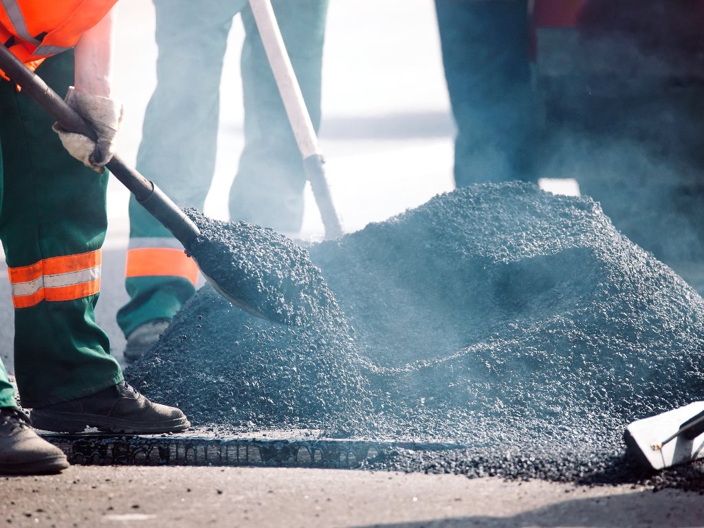 Asphalt laying