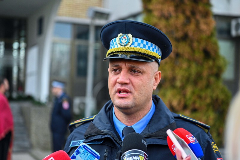 Položeni vijenci: Policijska uprava Bijeljina obilježava Krsnu slavu Svetog Arhangela Mihaila (FOTO)