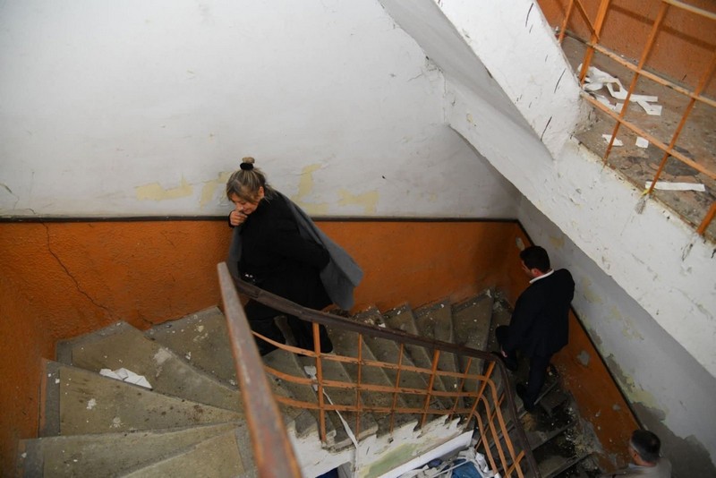 Zamijenili krov na “Semberskoj kući”, otkrili naredne faze sanacije: “Objekat nije u dobrom stanju” (FOTO)