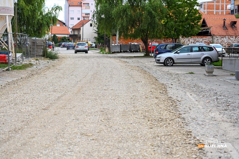 Objavljeni novi podaci: Da li se u Bijeljini smanjuje kilometraža pod makadamom?