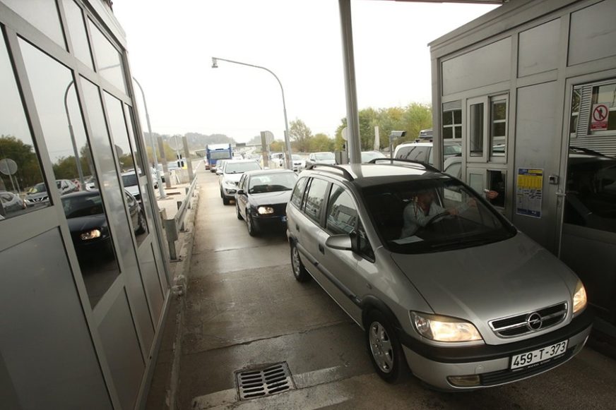 Na autoputevima u Srpskoj 4,9 miliona vozila: Najveći prihod od putarine u Kladarima