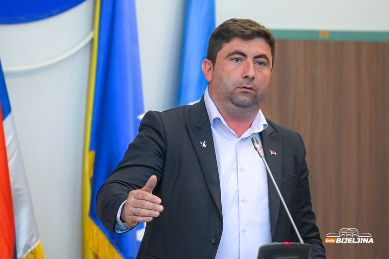 Ljubiša Petrović poslao oštru poruku partijskim drugovima iz SDS