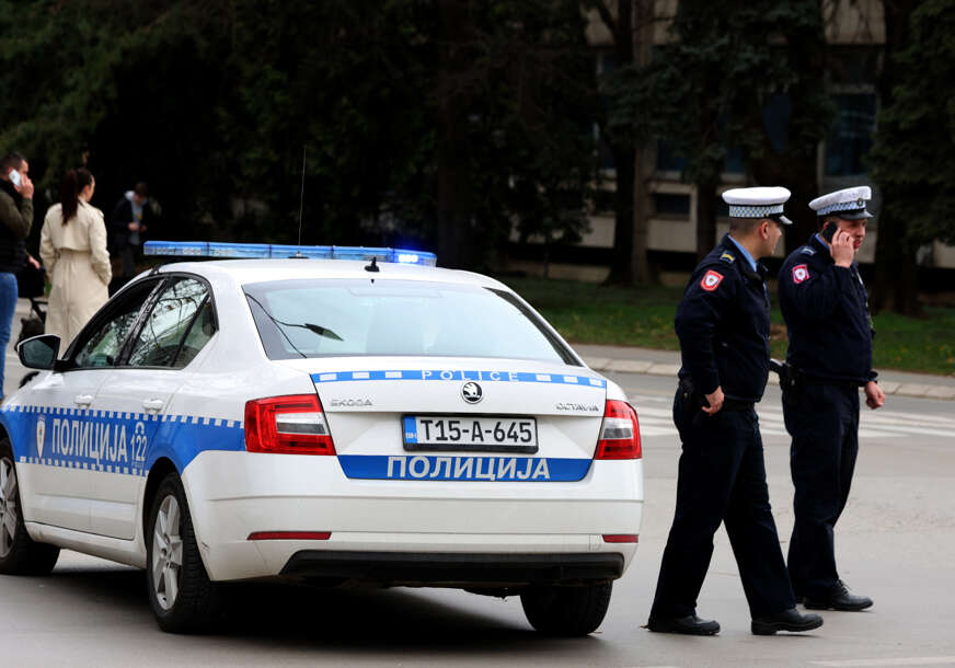 Drogiran muškarac napao policajca