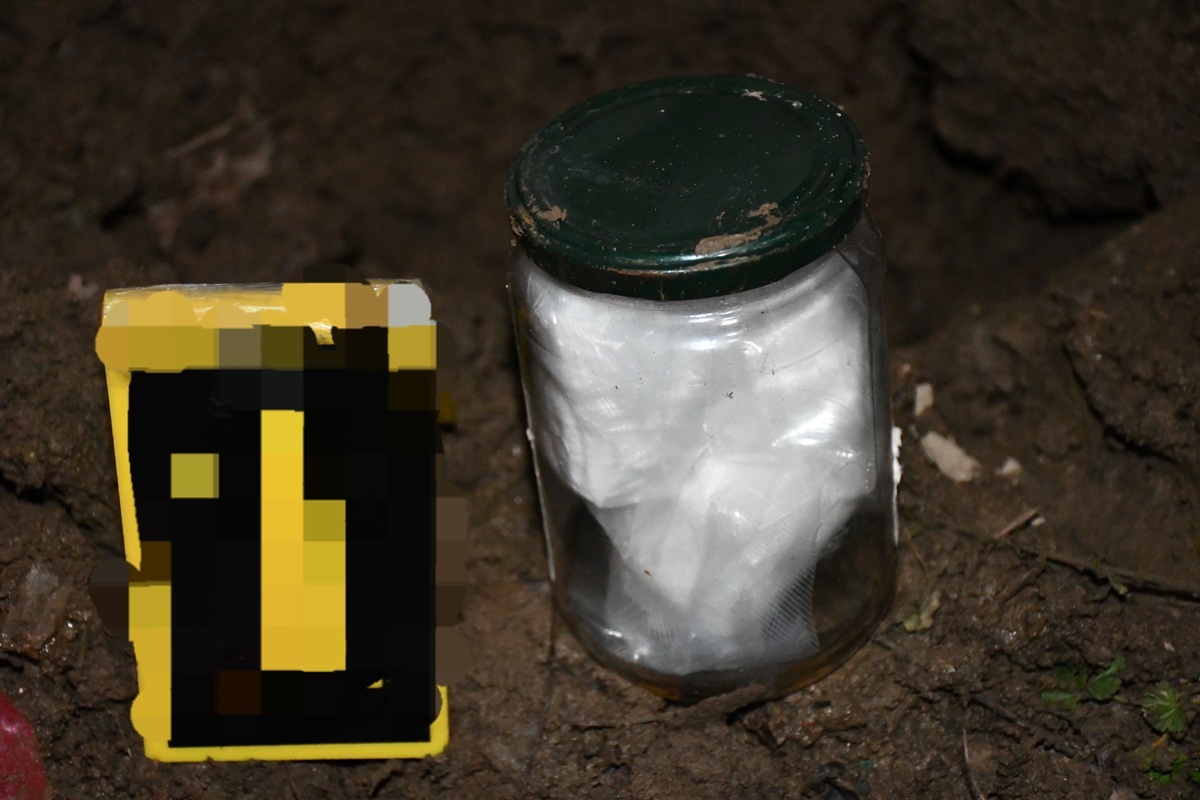 Hapšenje u Bijeljini: Pronašli kokain, ometač za videonadzor i električni dreser za pse (FOTO)