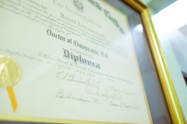 Optužnica za prodaju diploma: Rektori i profesori srušili povjerenje u obrazovni sistem BiH