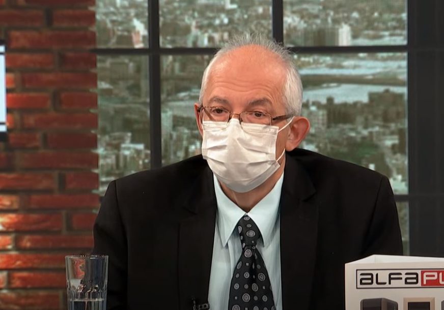 Dr Kon oštro reagovao zbog toga što ljudi u kafićima ne nose maske