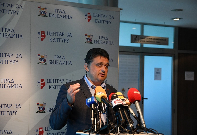 Lazarević: Ukazali smo ko je imao ulogu u arčenju narodnih para protekle decenije