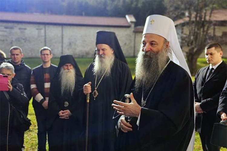 Patrijarh posjetio Dečane, uz poruku Kosovo se ne brani na 