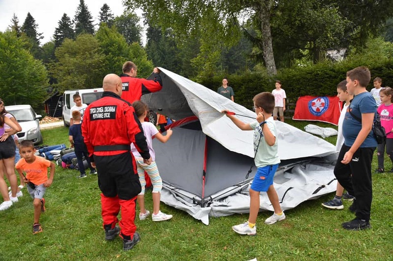 Gorska služba spasavanja – Stanica Bijeljina održala treninge za mališane na Tari (FOTO)