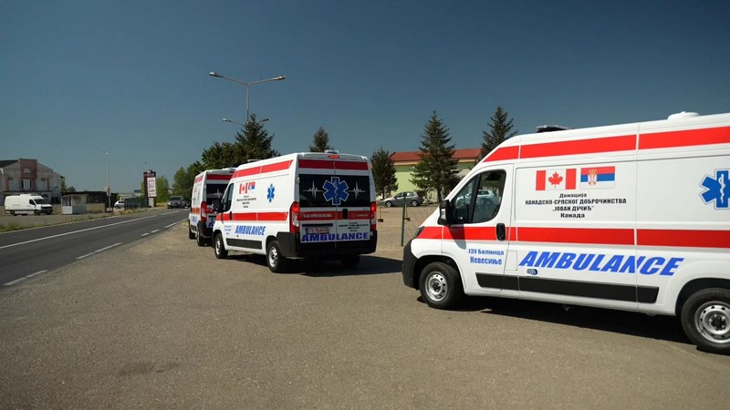 U Bijeljini dodijelili sanitetska vozila za bolnicu i dva doma zdravlja (FOTO)