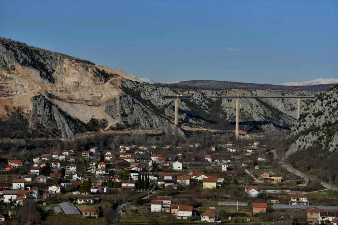 Pogledajte kada će biti gotov najveći most na koridoru 5c i kako teku radovi