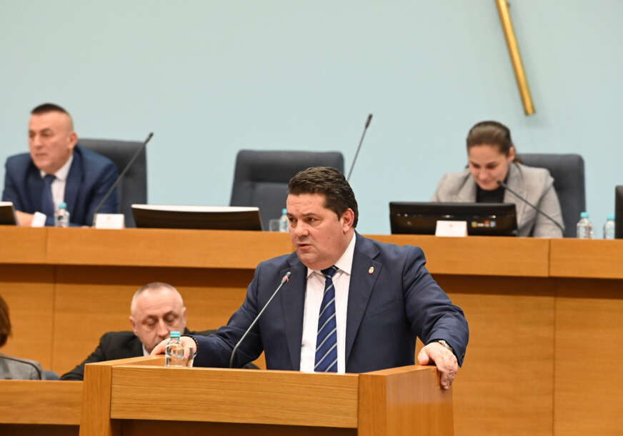 Stevandić: Opozicija sprema kancelarije za predsjednika RS u Bijeljini i Istočnoj Ilidži