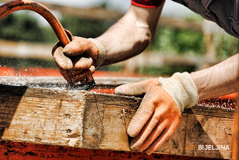 Nezaposlenost u Srpskoj u martu smanjena za 1,14 odsto