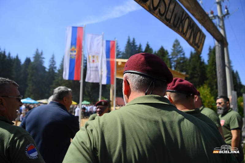 Sabor boraca u Han Pijesku: Minić pozvao na slogu i jedinstvo Srba (FOTO)