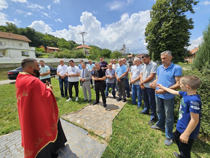 Parastos poginulim borcima iz Gorne Trnove na Vidovdan: Rod junake pamti