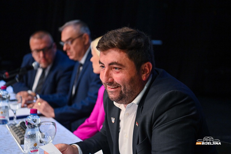 Mediji tvrde: Ljubiši Petroviću se daju najveće šanse da bude kandidat