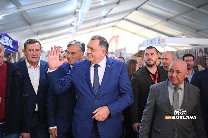 Dodik na Sajmu mesa u Bijeljini: Srpska uložila u stočarstvo više od 180 miliona (FOTO)