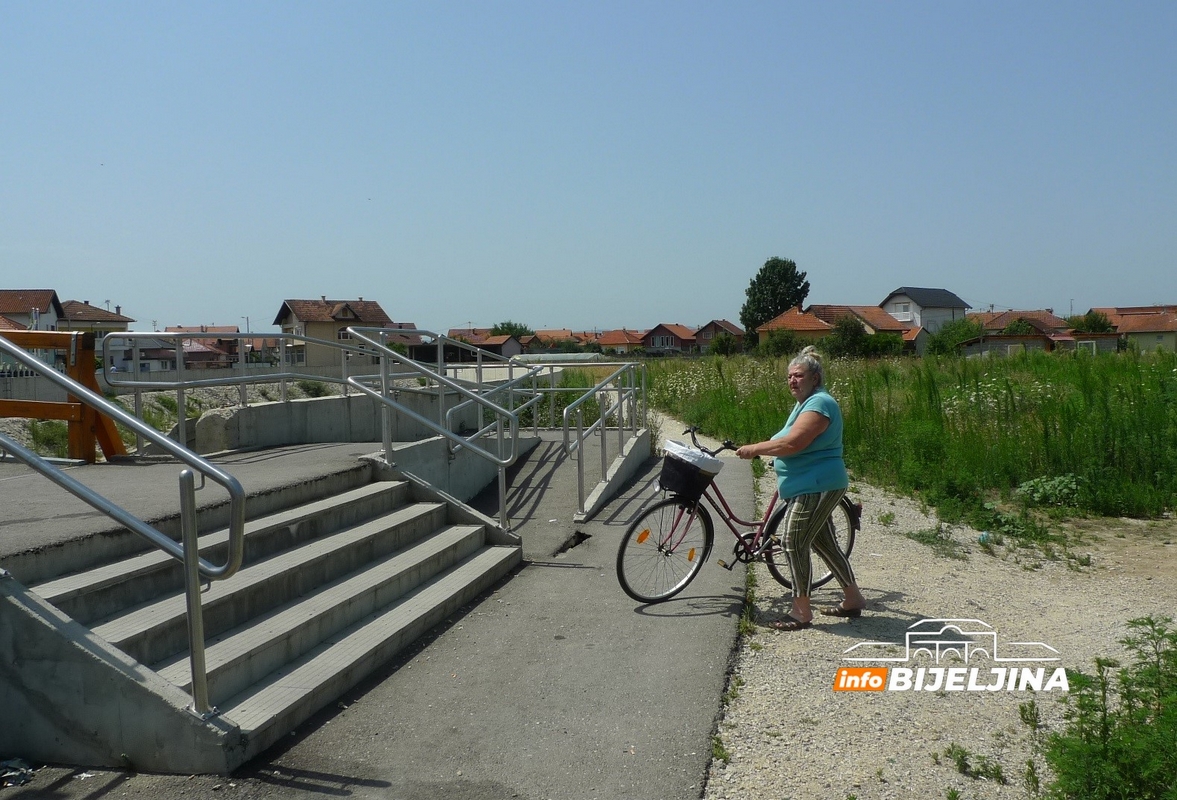 Zbog čega nije završena pješačka staza u Janji (FOTO)