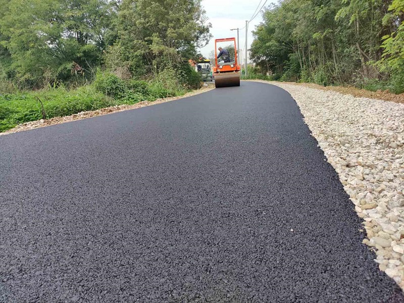 ZA RURALNI RAZVOJ 3 MILIONA MARAKA: Uređena infrastrukutra preduslov boljeg života u semberskim selima