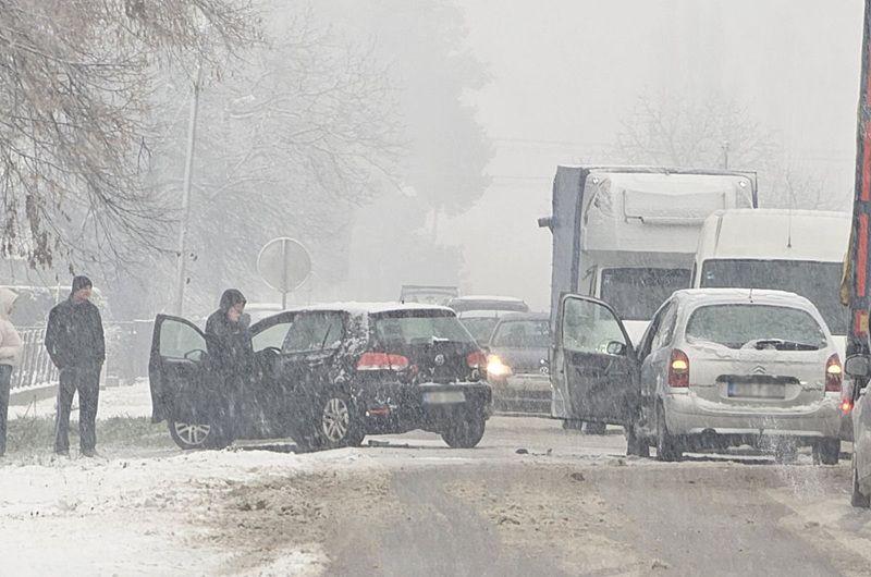 Zbog udesa otežan saobraćaj na putu Bijeljina-Janja