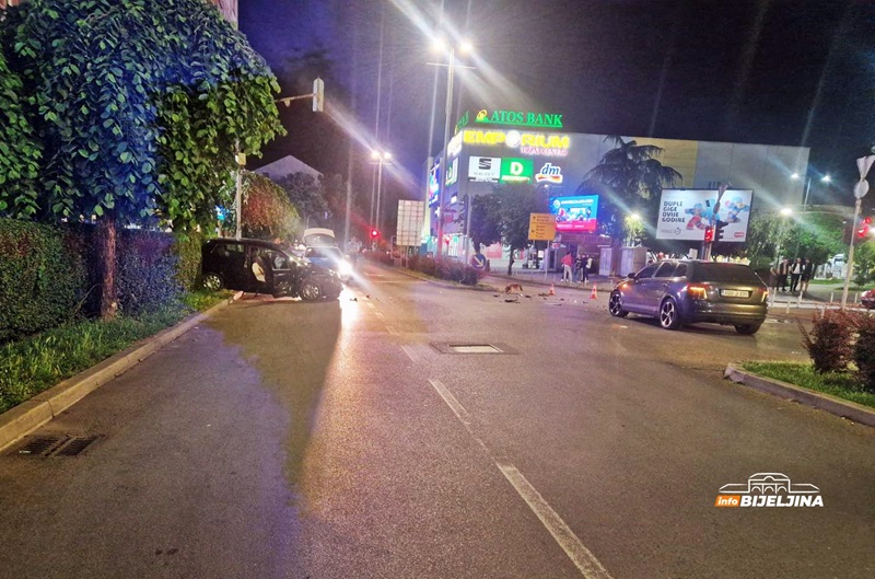 Sudar u centru Bijeljine, troje prevezeno na Urgentni (FOTO)