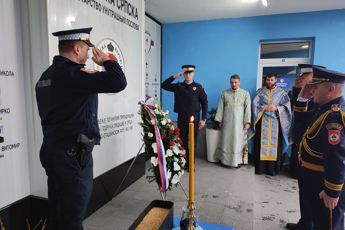 Dodik: Jaka policija temelj razvoja Srpske