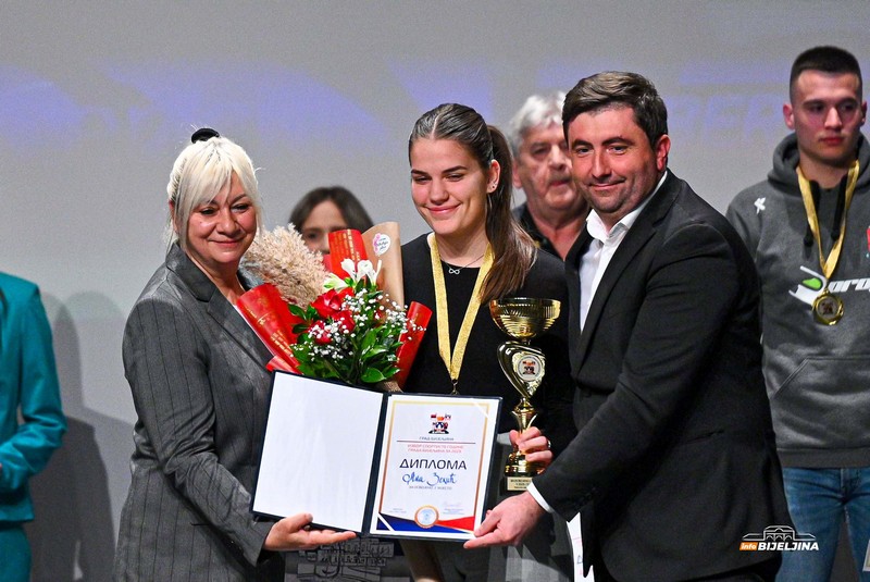 Nikola Drljić iz Odbojkaškog kluba „Radnik“ sportista godine (FOTO)