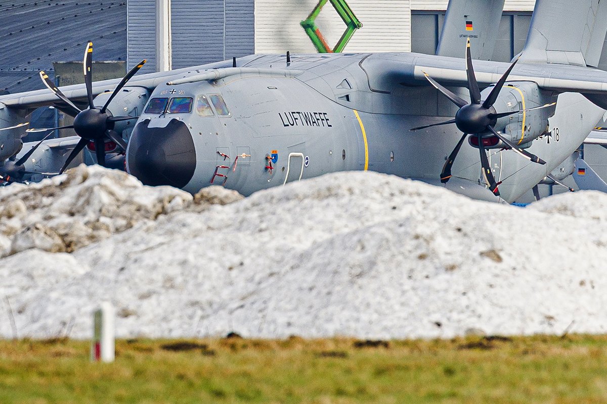 Niz zemalja tokom noći poslao vojnike na Grenland