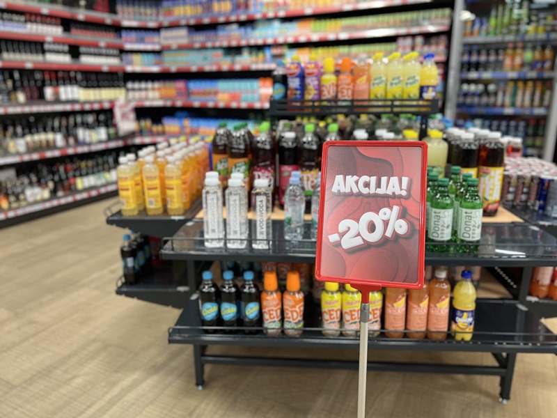 Novogodišnja vikend akcija kod “Neškovića” u Sremskoj: Gorivo jeftinije za 10 feninga, u marketu cijene niže 20 odsto