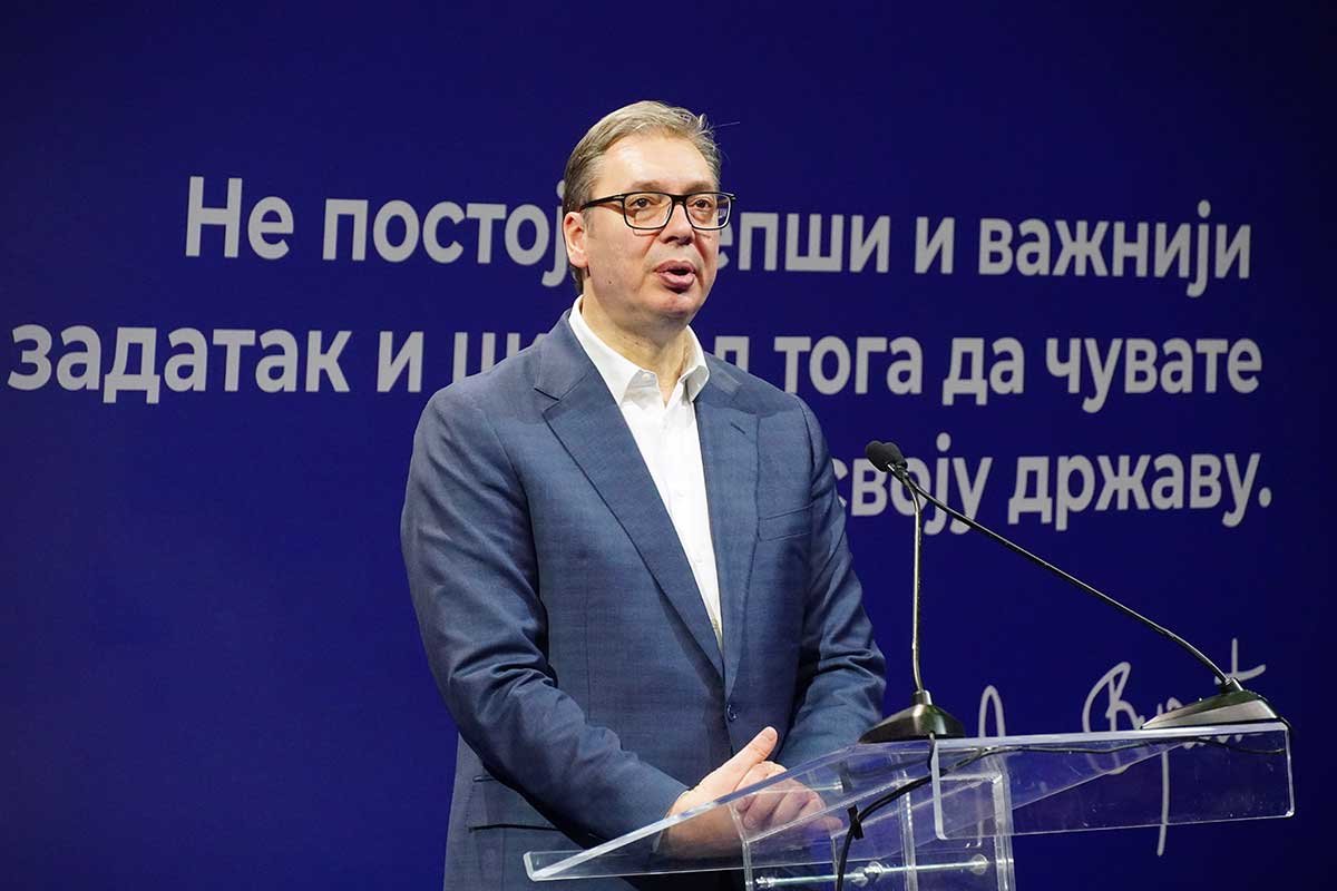 Vučić: “Hoće da sruše Srbiju”