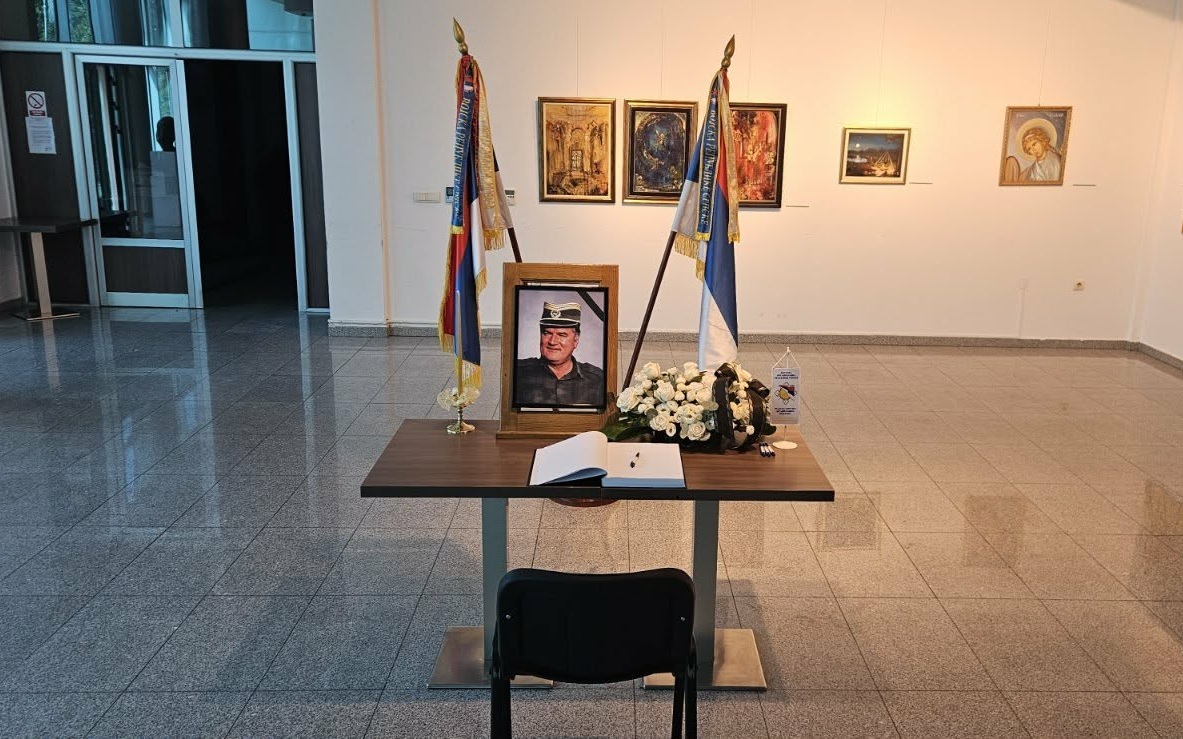 Bijeljina: U Centru za kulturu otvorena knjiga žalosti povodom smrti generala Mladića