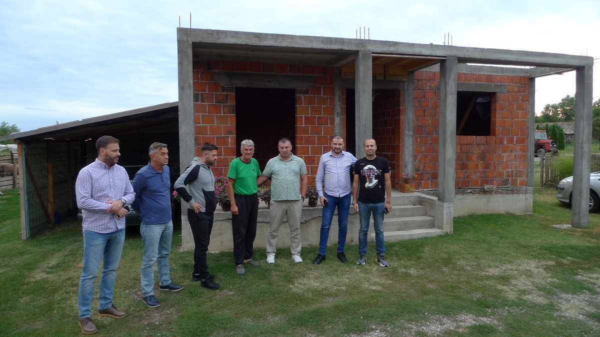 Obezbijeđena sredstva za krov porodice Lukić