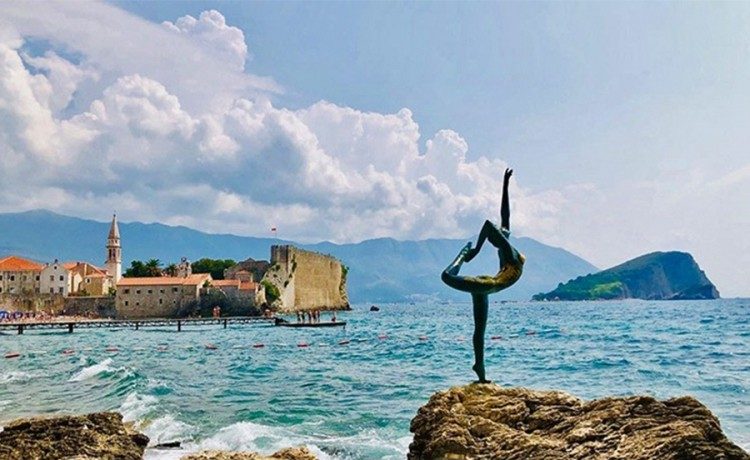 Bijeljina: Na trgu promocija crnogorske ljetnje sezone