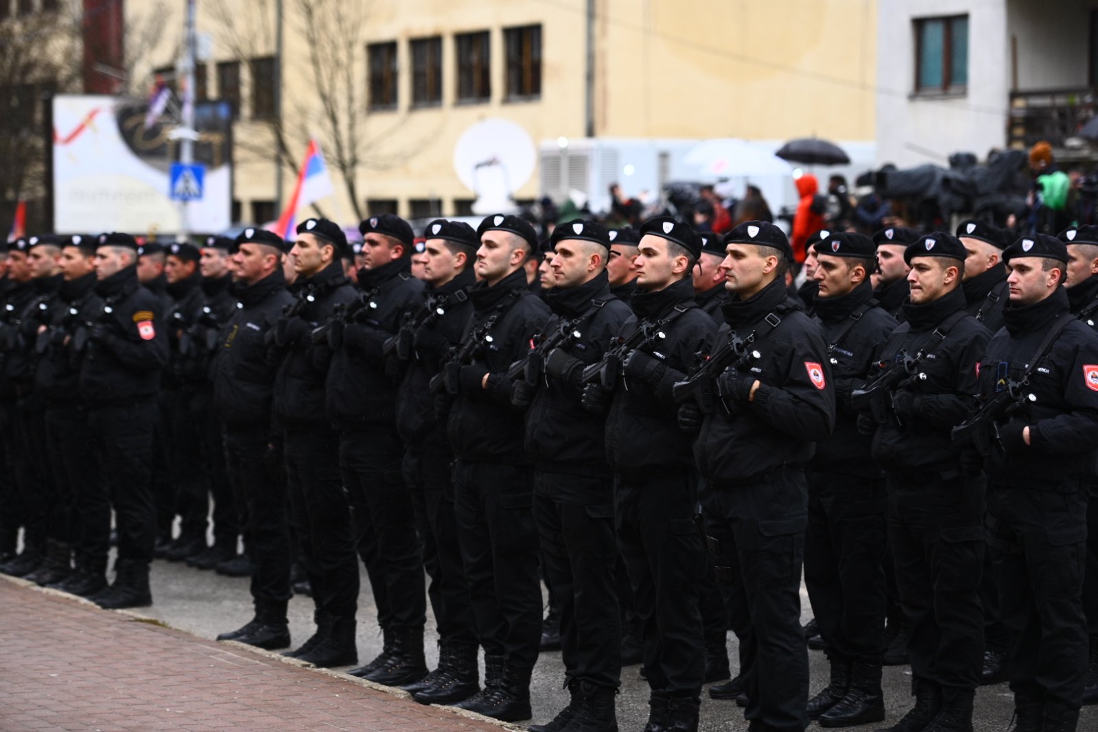 Krenuo svečani defile ulicama Istočnog Sarajeva (FOTO)