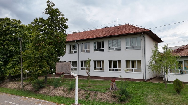 InfoBijeljina u Dragaljevcu: Brojne kuće zaključane, a nekad se po cijeli dan orila pjesma (FOTO, VIDEO)