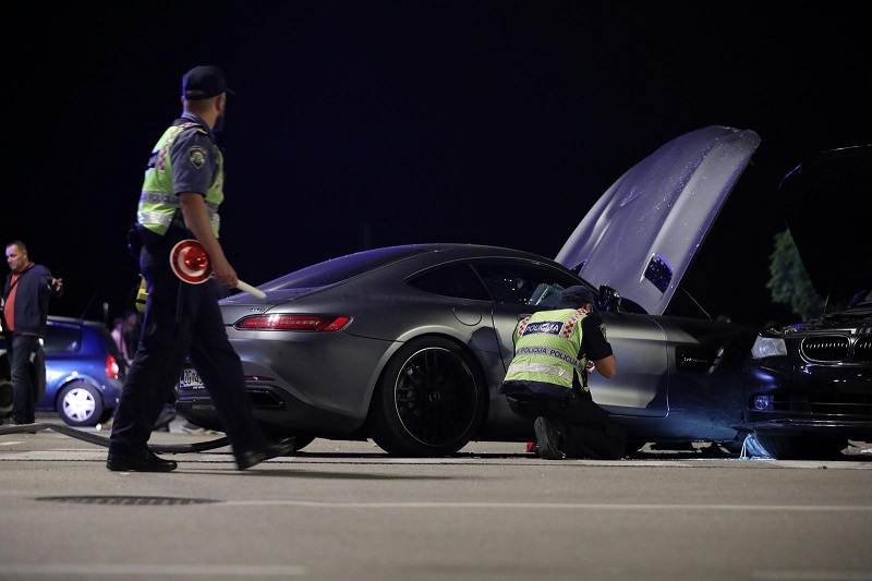 Zagreb: Mercedesom se zabio u ljude, troje teško povrijeđeno (FOTO)