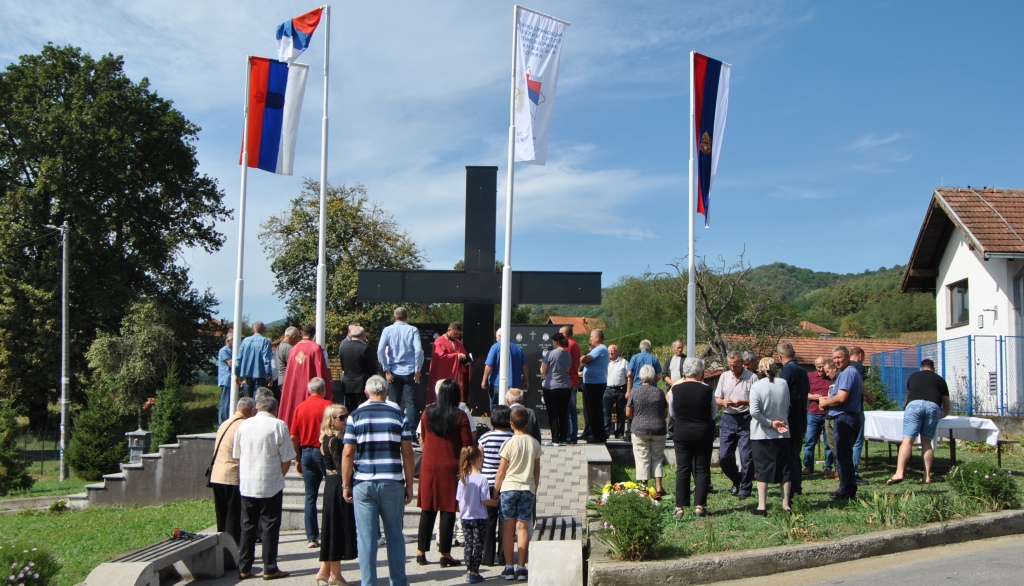Zvornik: Služen parastos za 25 boraca Vojske Republike Srpske