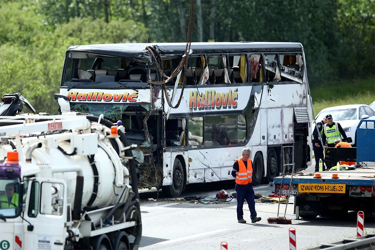 U teškoj nesreći u Hrvatskoj 31 osoba povrijeđena