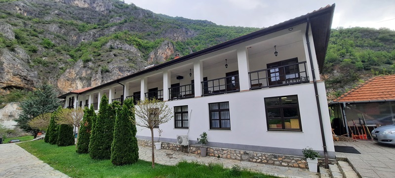Srpske svetinje na Kosovu i Metohiji: Oaze duhovnosti, identiteta i otpora /FOTO/