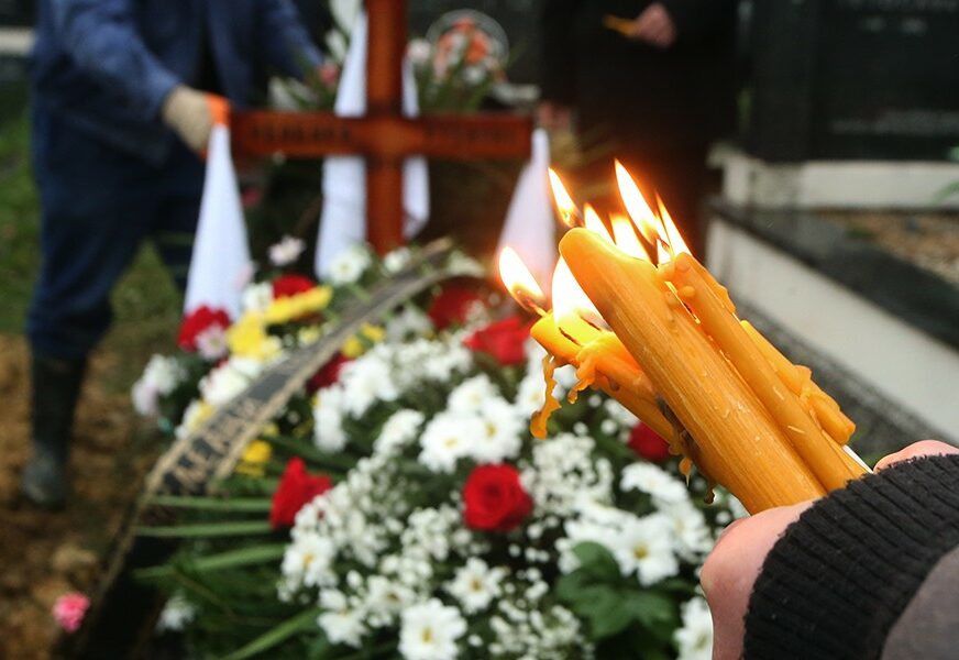 Koji običaj na sahranama kod Srba predstavlja veliki grijeh?