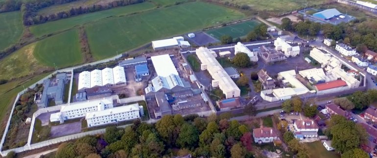 Zatvor na britanskom ostrvu Vajt, Foto Printskrin Yotube