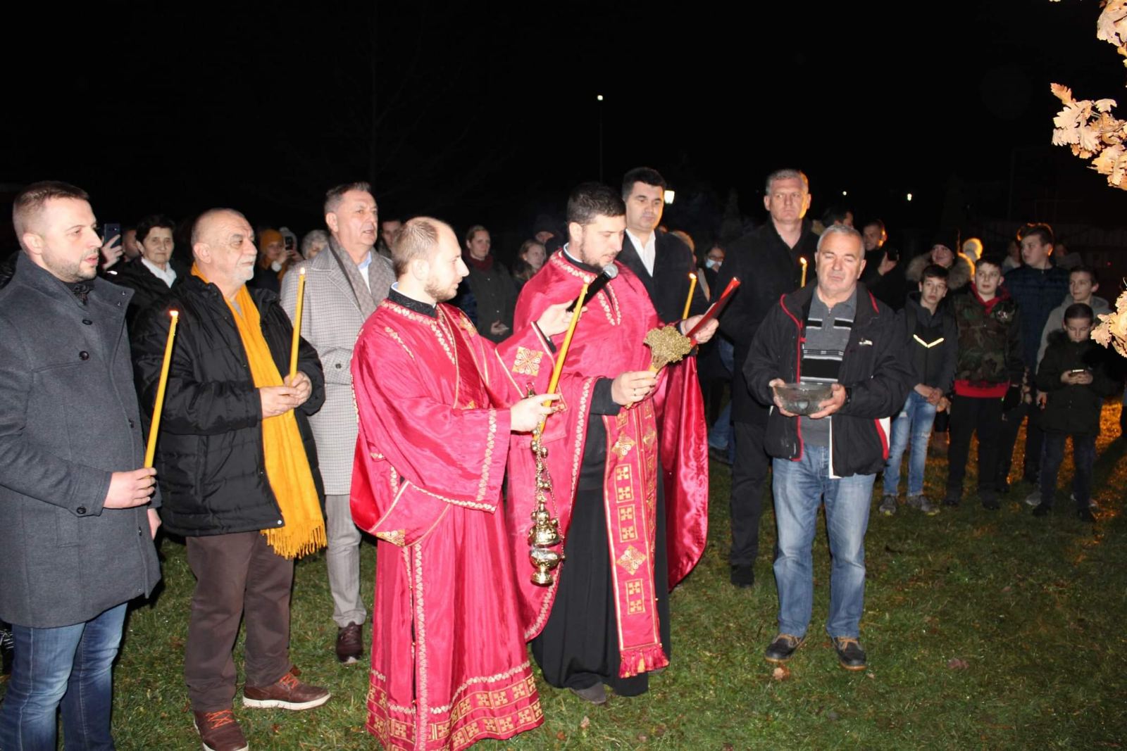 Badnje veče na Majevici u duhu tradicije (FOTO)