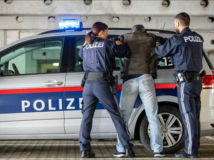 Državljaninu BiH sude u Austriji: Pretukao bivšu partnerku, pronađena mu dječija pornografija u telefonu