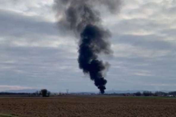 Požar u Bijeljini, dim se vidi iz svih dijelova grada (FOTO, VIDEO)