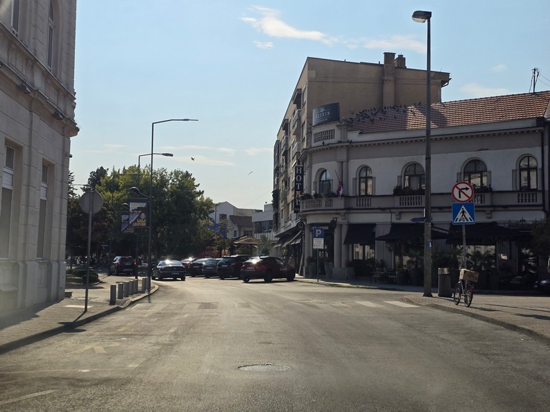 Puste ulice Bijeljine, u vozilu izmjereno 48 stepeni (FOTO)