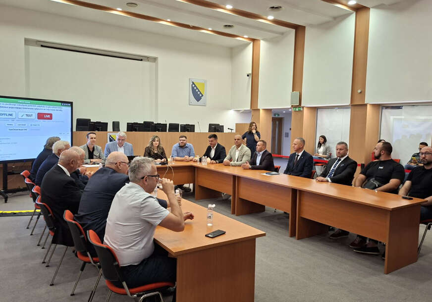 CIK 20 DANA PRED IZBORE RASPISAO TENDER Kalaba objasnio zašto se sada traži štampanje glasačkih listića