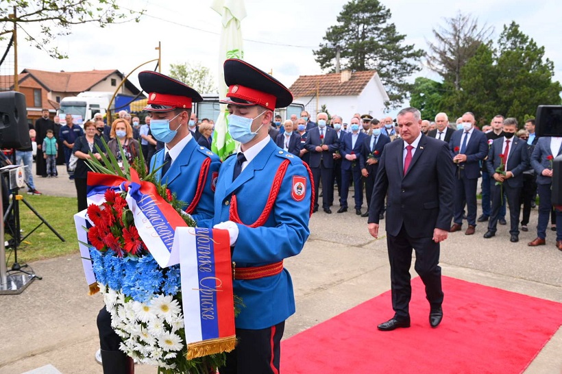 Položeni vijenci kod spomen-kosturnice u Pučilama (FOTO)